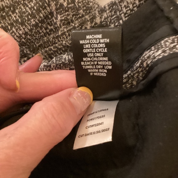 Torrid Studio Double Knit Boyfriend Blazer – Glen Plaid Charcoal – Size 6 (30) - Picture 5 of 6